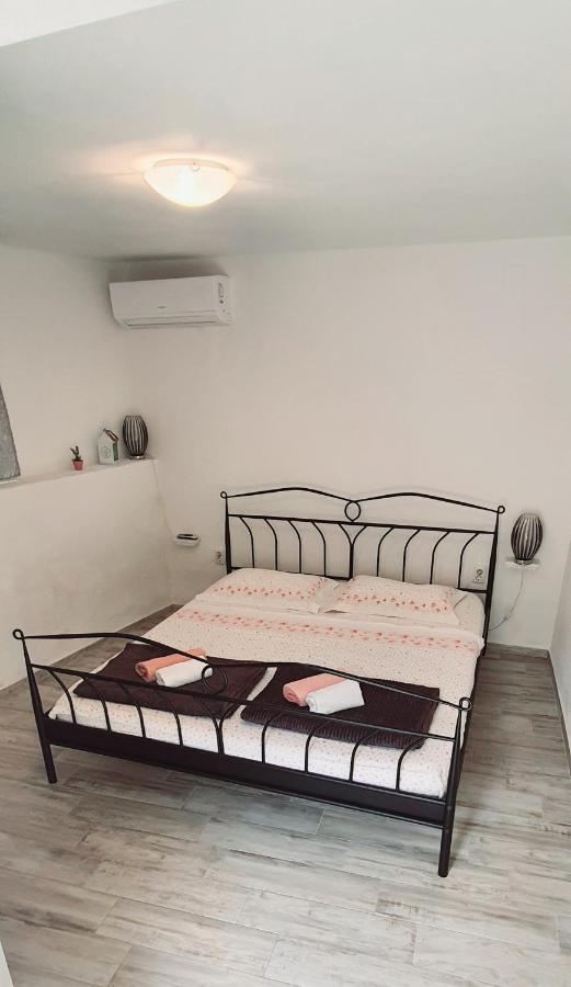 Holiday Home Jakov Bibinje Luaran gambar
