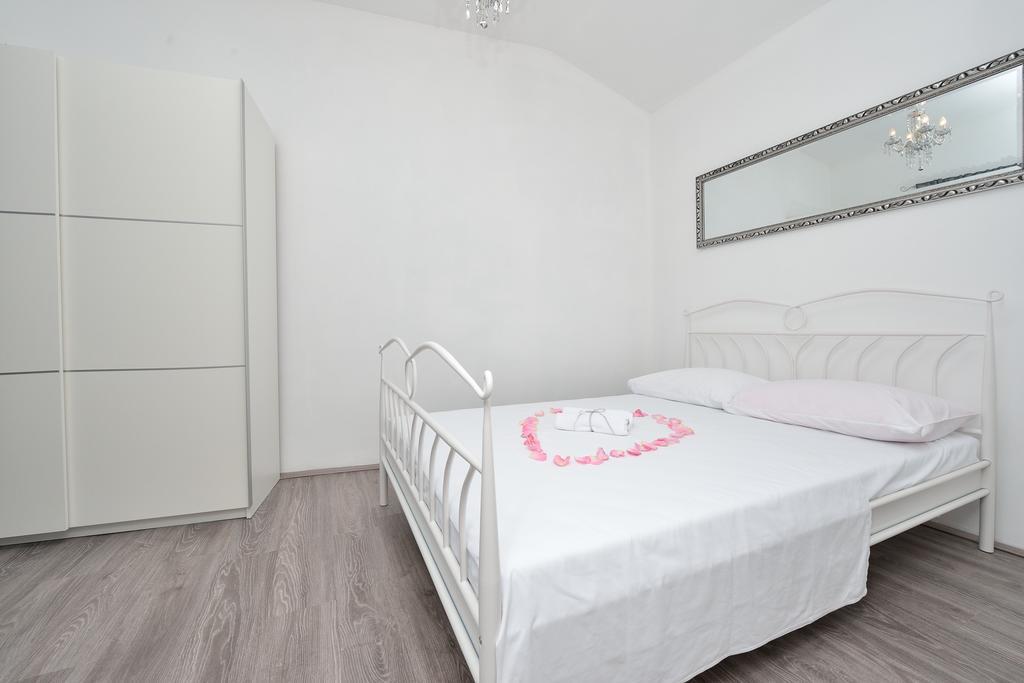 Holiday Home Jakov Bibinje Luaran gambar
